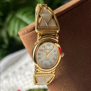 Geometric Stretchy White Stone Gold Tone Expansion Band Oval Shaped Face Watch